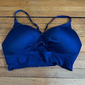 36 D Victoria’s Secret bra